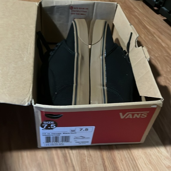 COPY - Black Vans Atwood w gum sole - Picture 3 of 4